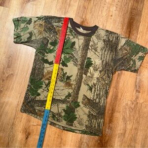 Vintage Realtree Camo Front Pocket Tee Ringer Cotton Army M/L Y2K Single Stitch